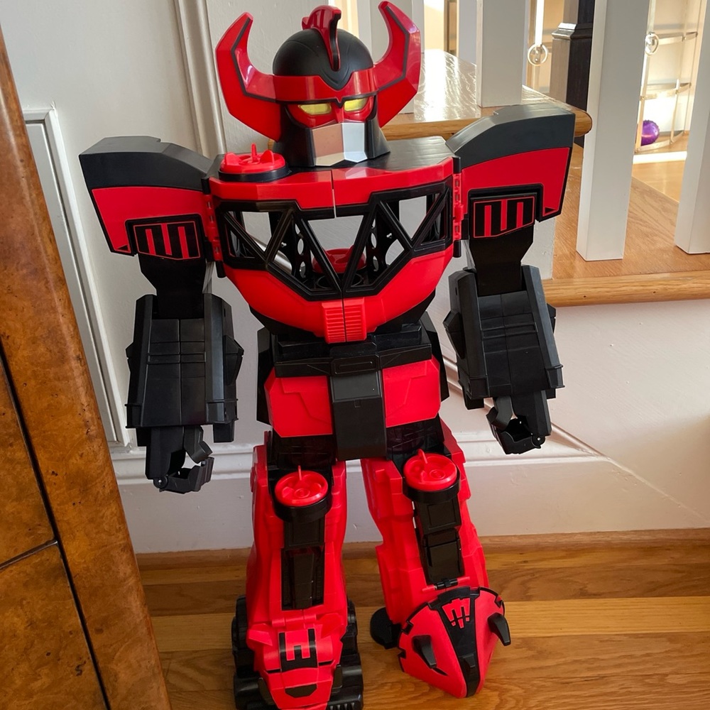 Mighty Morphin Power Rangers Megazord by Imaginext. Red/black. Eyes light up.